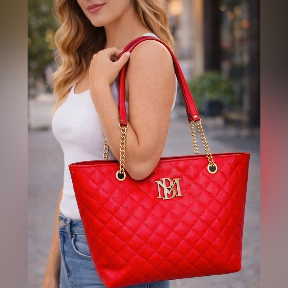 Badgley Mischka Large Red Quilted Shoulder Bag with Gold Chain ❤️ - Picture 16 of 16